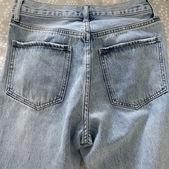 NWT Vici Kason Distressed Straight Leg Jean - Picture 9 of 10